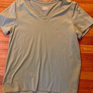 Army green tee. Size large. By time and tru. Comfy. Excellent condition.
